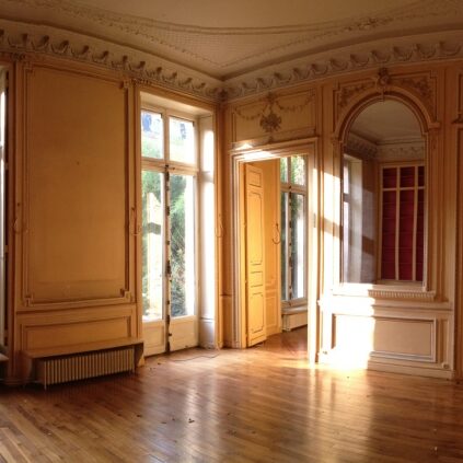 Architecture Décoration aménagement intérieur Hôtel Mont Gascon Grand salon avant travaux
