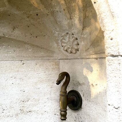 Architecture Décoration aménagement intérieur Hôtel Mont Gascon Détail fontaine