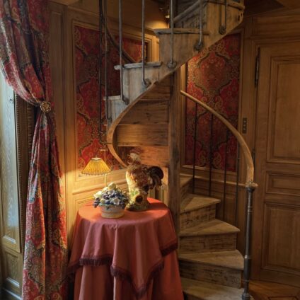 Architecture Décoration aménagement intérieur Hôtel Mont Gascon escalier