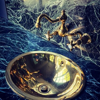 Architecture Décoration aménagement intérieur Château Saint Léger robinetterie Agence Ducellier Devienne Paris